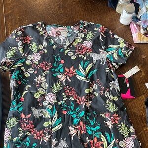 Women’s Scrub top